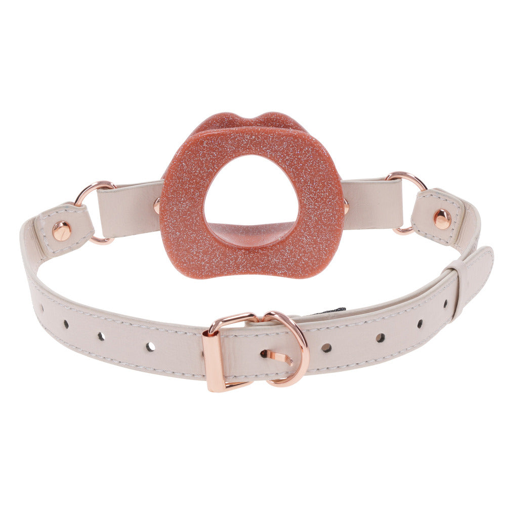 Peaches &#39;n CreaMe Lips Gag - Adjustable Faux Leather Strap &amp; Seductive Silicone Design